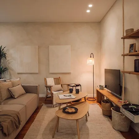 Apartment Aurunca - 3 Bedrooms In Avenidas Novas Lissabon
