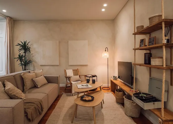 Appartement Aurunca - 3 Bedrooms In Avenidas Novas Lisboa